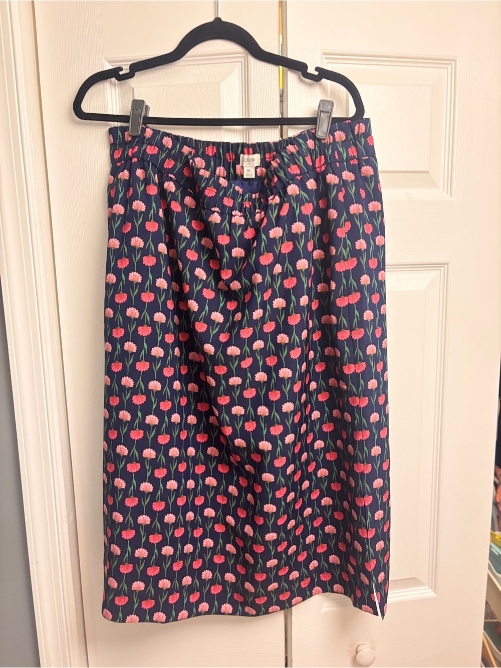 J Crew Factory Women’s Navy Floral Elastic-Waist Skirt - Pink Flower Print